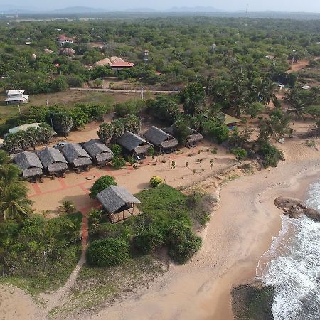 The Beach Camp Yala Hotel Kirinda  Buitenkant foto