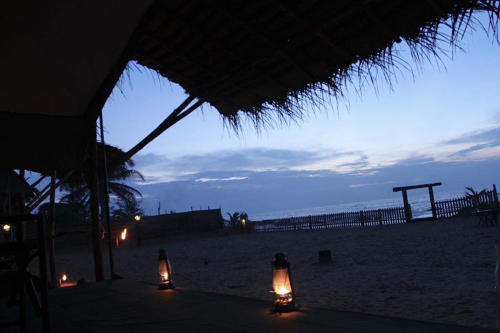 The Beach Camp Yala Hotel Kirinda  Buitenkant foto