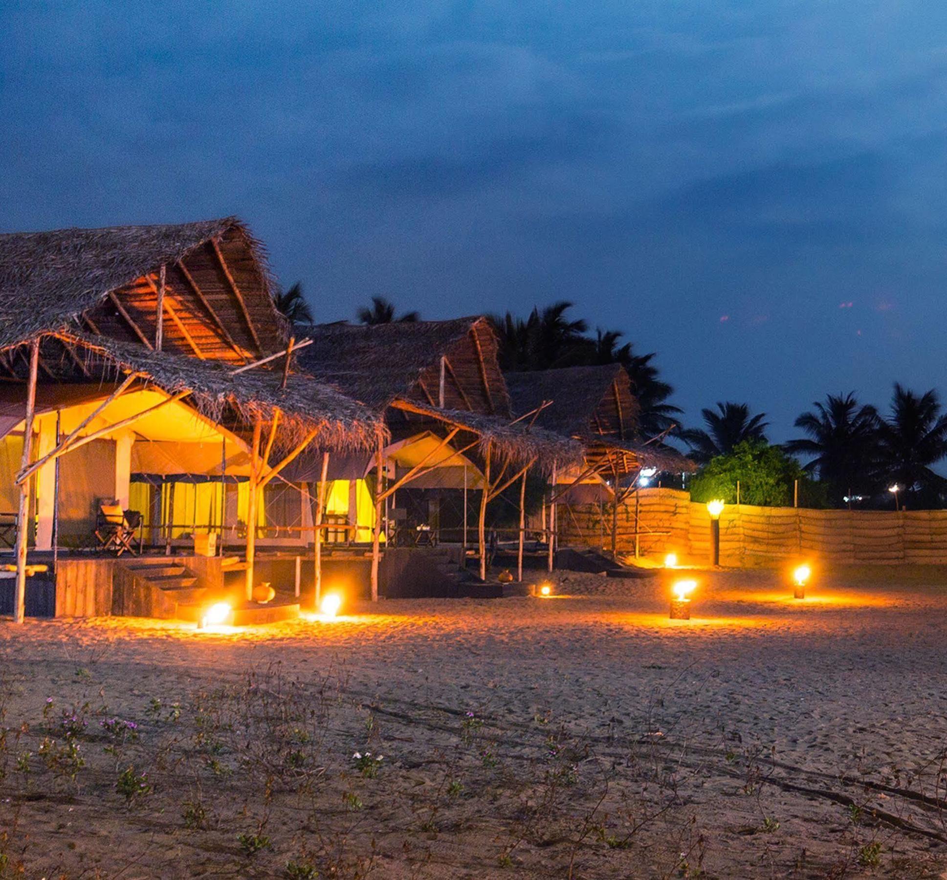 The Beach Camp Yala Hotel Kirinda  Buitenkant foto