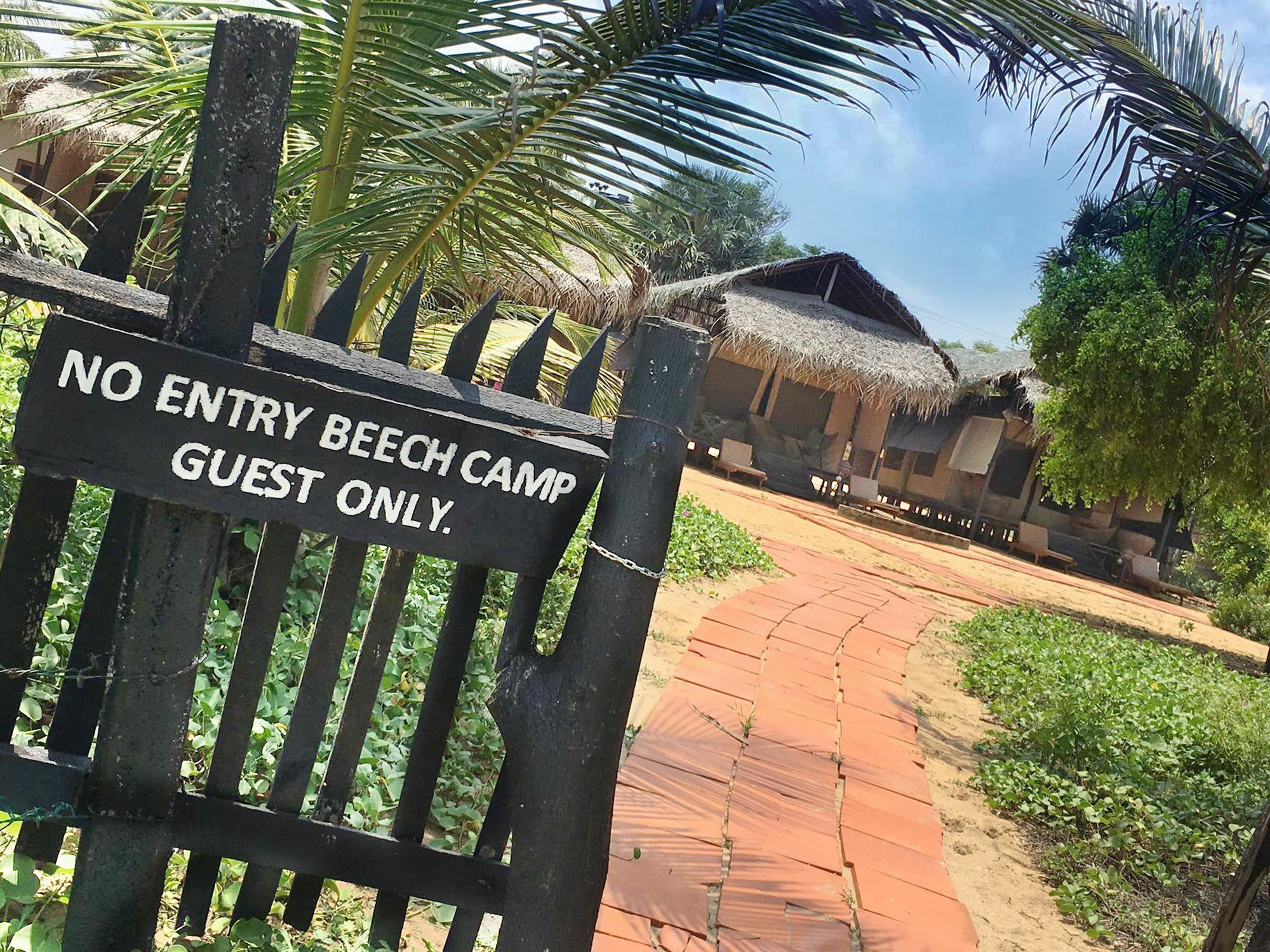 The Beach Camp Yala Hotel Kirinda  Buitenkant foto